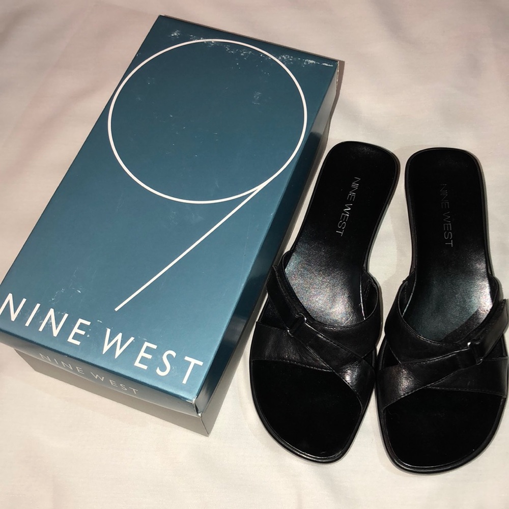 Sandals - Picture 5 of 5